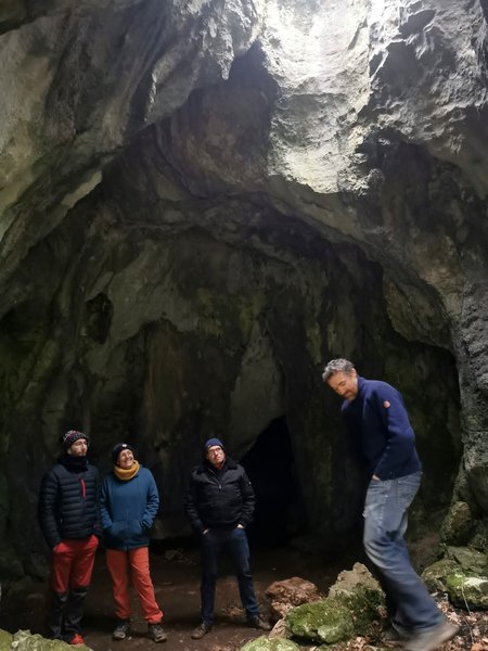 Grotte de Roche-percée